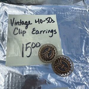 Vintage 40s-50s Clip Earrings